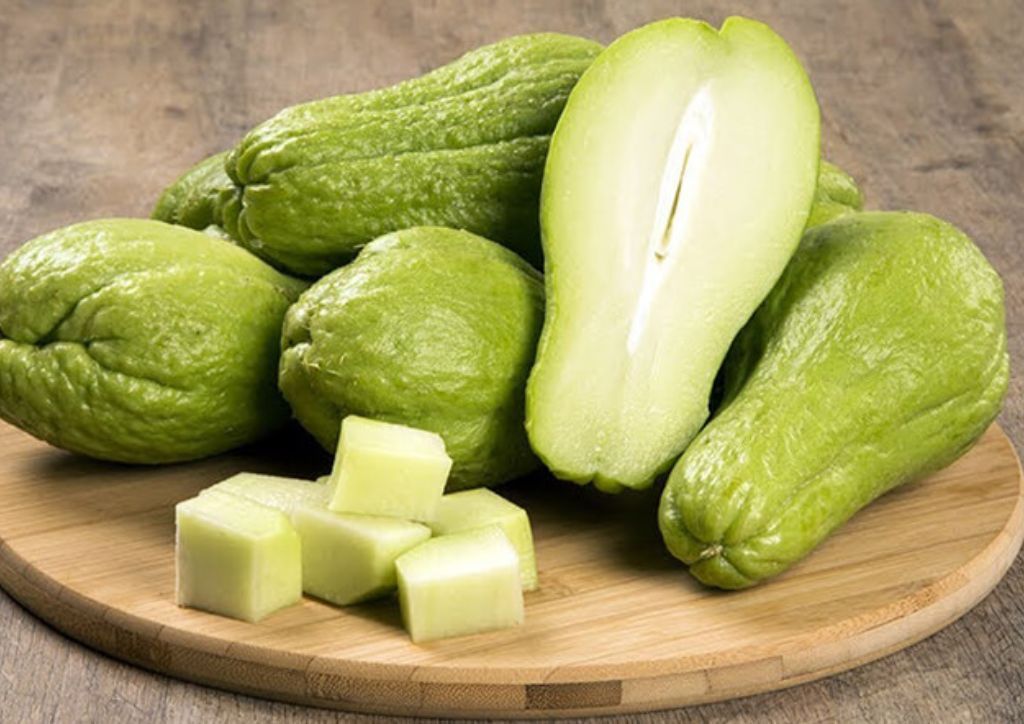 Lý do người có nồng độ axit uric cao nên tăng cường ăn trái su su