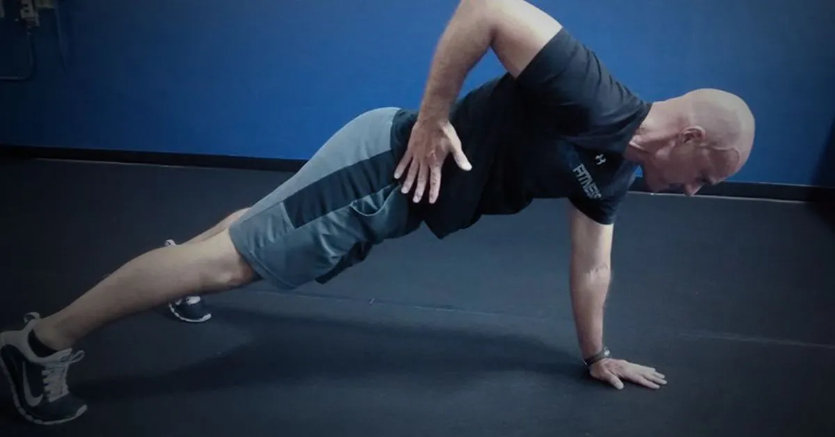 10 bài tập không dùng tạ giúp cơ thể săn chắc