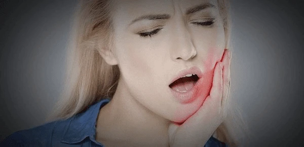 Áp xe má: Nguyên nhân, dấu hiệu và cách điều trị