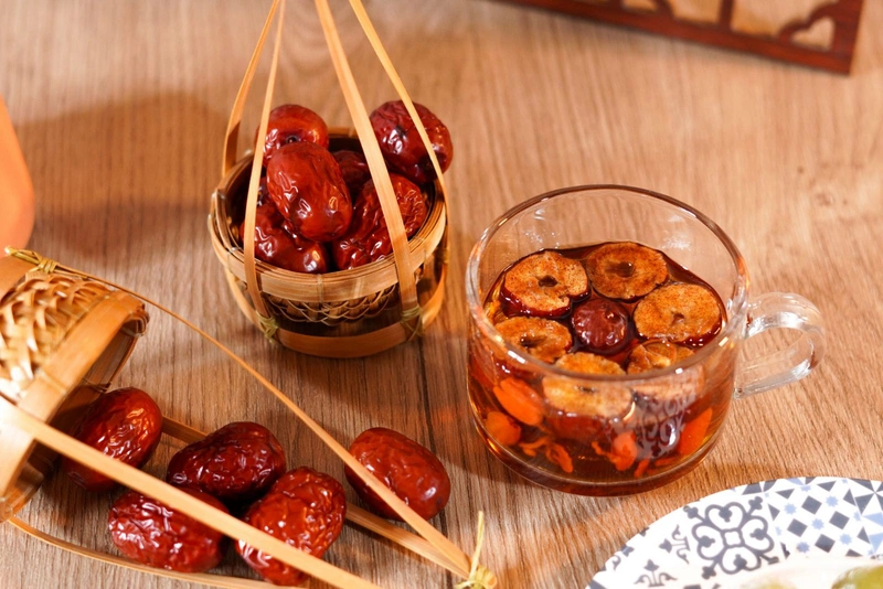 Uống nước táo đỏ có tác dụng gì?