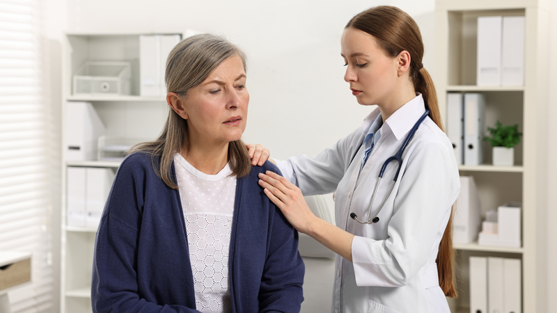 Tập thể dục hay glucosamine tốt hơn cho người bị viêm khớp ?