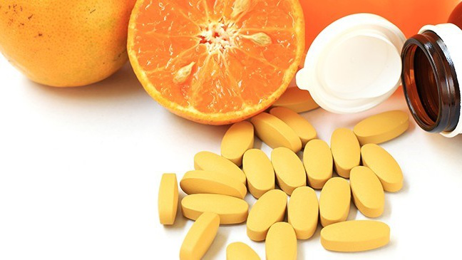 Uống vitamin C trắng da có hiệu quả như lời đồn ?