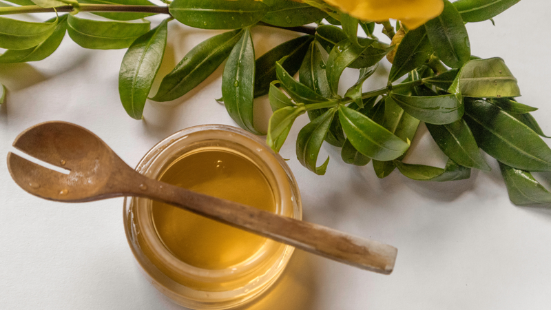 7 loại thực phẩm thêm vào dầu gội giúp giảm rụng tóc hiệu quả