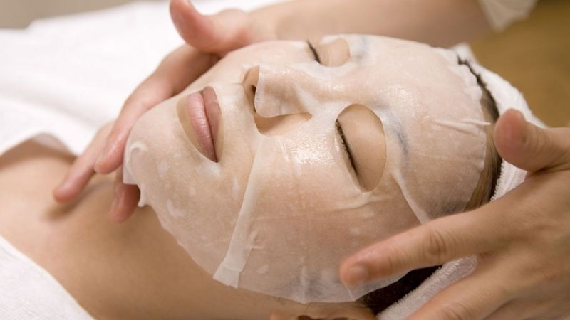 Bí quyết chăm sóc làn da dầu mùa hanh khô