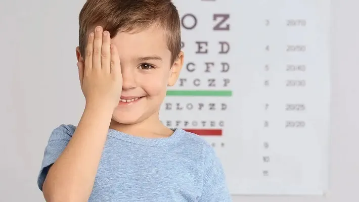 Trước khi vào lớp 1: Đừng quên kiểm tra đôi mắt của trẻ?