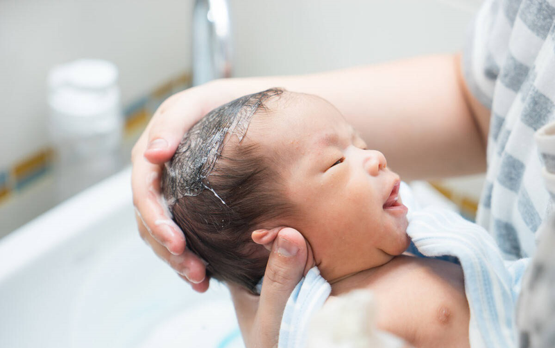 Viêm da tiết bã ở trẻ sơ sinh: Triệu chứng và cách chăm sóc