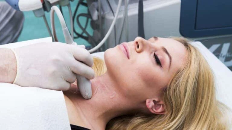 Bướu giáp lan tỏa lành tính: nguyên nhân, triệu chứng và cách điều trị