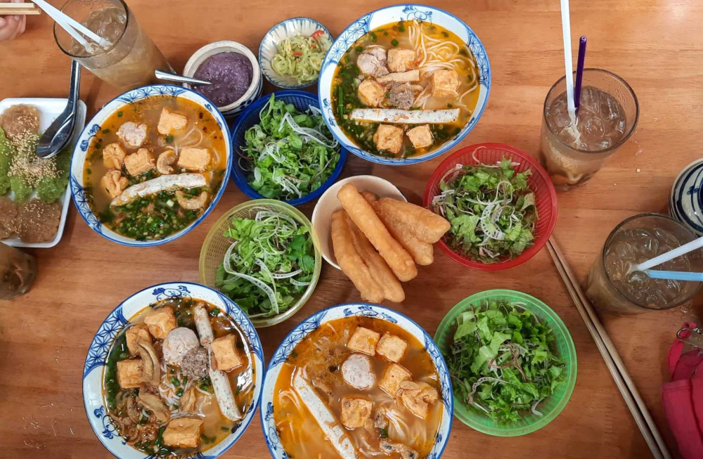 Thời tiết nắng nóng người cao tuổi dễ mắc bệnh gì và nên ăn gì?