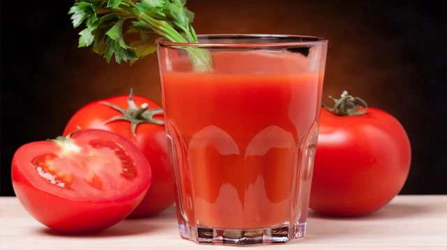 7 lý do nước ép cà chua tốt cho sức khỏe