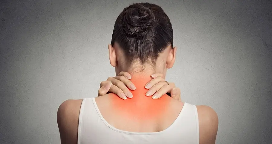 Bệnh đau vai gáy và cách điều trị hiệu quả tại nhà